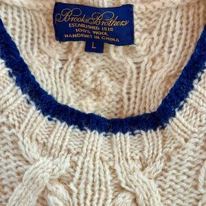 Brooks Brothers Cream Handknit Wool Cable Knit Sweater with Blue Trim size L